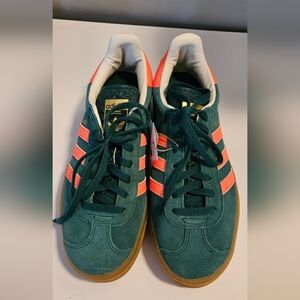 Adidas Green and Coral Sneakers kids 6.5/Women's 8